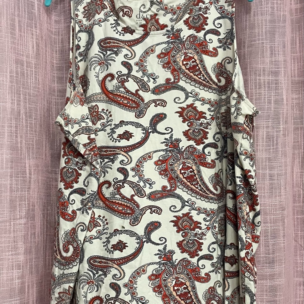 Denim&Co Cream Tank with Red Paisley Print and Black Accents